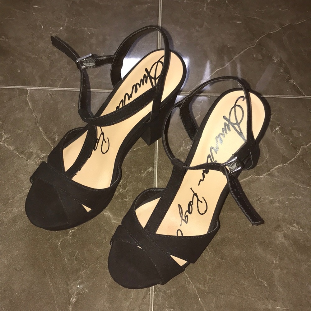 AMERICAN RAG JAMIE SUEDE T-STRAP PLATFORM